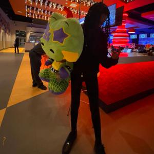 Shesbackkk (feat. Fatts)