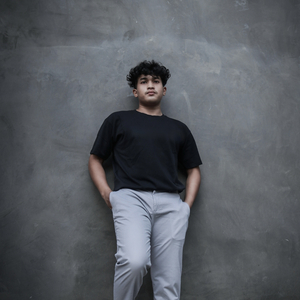 មនុស្សស្រីដែលបងស្រលាញ់