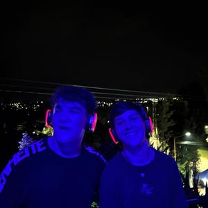 Jarabe (feat. SaNtY)