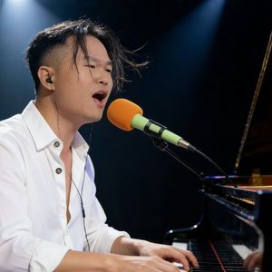 错过太阳 别错过月亮和星星