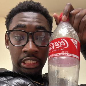 Coca Cola (feat. R1)