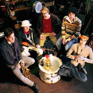 Sabilulungan (feat. Claudio Jolowicz, Johannes Schleiermacher, Sebastian Maschat & Mark Roman Wixom)