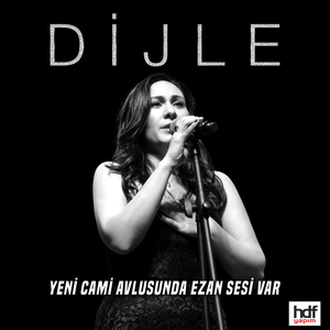 YENİ CAMİ AVLUSUNDA EZAN SESİ VAR