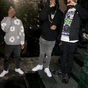 Jumpin out my hand (feat. Maqbeez)