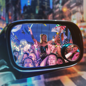 Этому городу