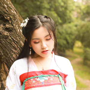 不染（cover萨顶顶）（翻自 萨顶顶）