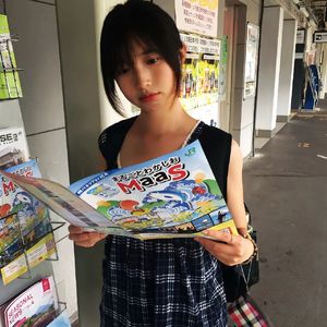 雪粒磨圆未寄言