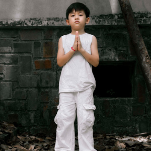 អ្នកជំនាន់ក្រោយ