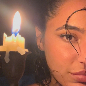 התבודדות - בעיר החשוכה הזאת