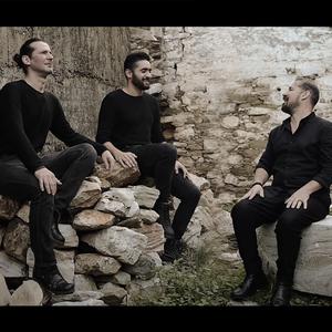 Petra (feat. Giorgis Saloustros)