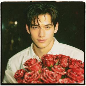 ขอแอบรักเธอ (Hide)