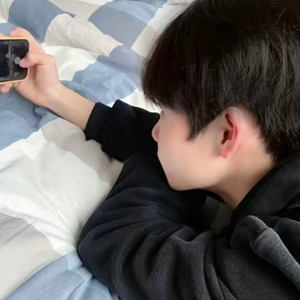 颜人中-孤单心事（神 remix）