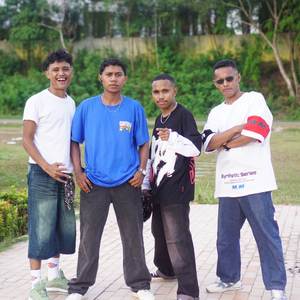 STOP BETINGKAH