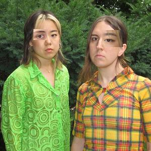 Mom Got the Number of an Old Man at CVS (feat. Patrick Zurschmiedi, Evelyn Ryan, Lola Forsberg & Jonah Cochin)