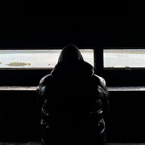 WHY 1M HURT (feat. Clearo)