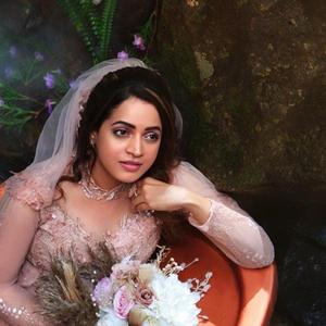 Amaera Fashions Flute Mellow, Srj Harmony Productions (feat. Bhavana, Anu Koshy & Sanjeeth)