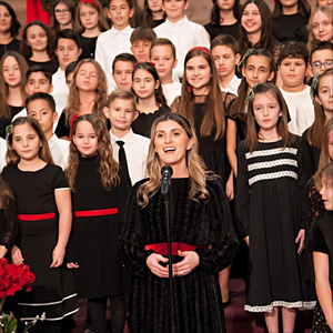 Isus S-A Născut (feat. Awana Bethany Church)