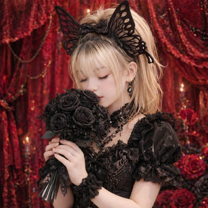 フィクション