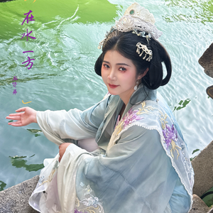 在水一方
