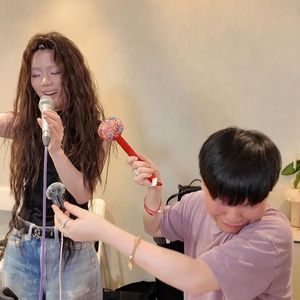 一个人跳舞（休息室版本）