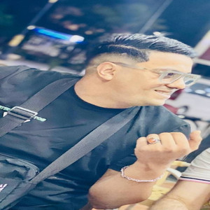 Hado Chabghawna B 3aynihom Klawna