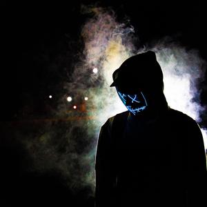 Zâmbet Digital (feat. Ēkhō)