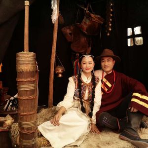 格桑梅朵的江南之约-陆羽听海