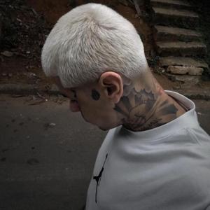 # GRINGA VS TAMBOR XERECA