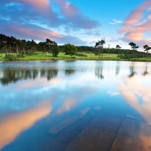 光明的力量 伴奏