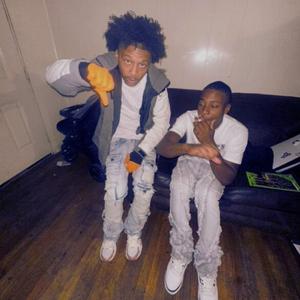 8ball (feat. Baby Nox)