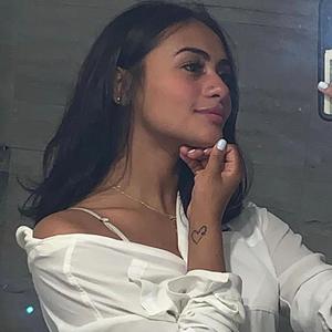 two twin thots! (feat. REDEMBRECE)