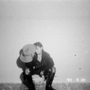 TV In Black And White (only voice)