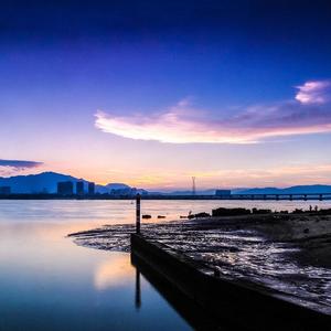 我很难接受这份不一样的爱