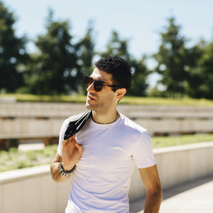 Крепкий орешек