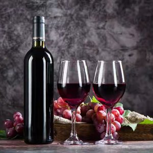 犹记酒后念奴娇