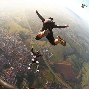 怎都比不起这宵美丽