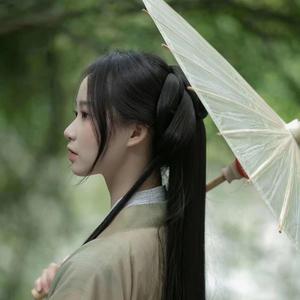 晚夜微雨问海棠