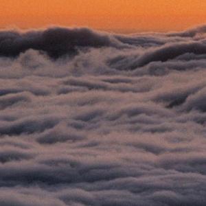 四月你好出门去踏青