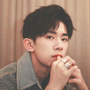 输入法打可爱按第五