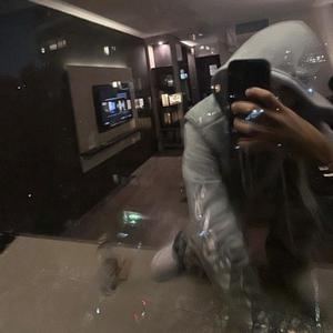 ELLA ES MI LOKA (Remastered)