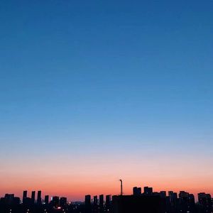 朝风夕至