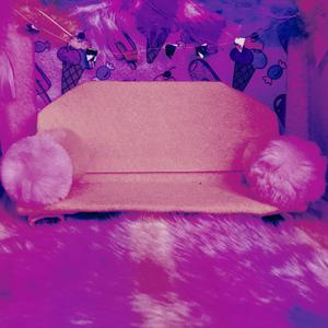 big couch (swazy* Remix plugg)