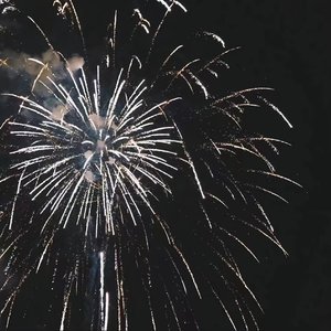 夏夜最后的烟火