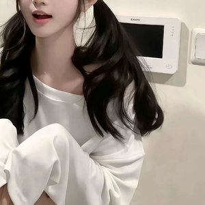 裴佳婷and周浩逸