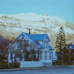 몽중인(夢中人)