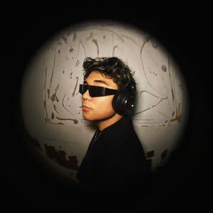 Right Now (Na Na Na) (feat. RJ Pasin)