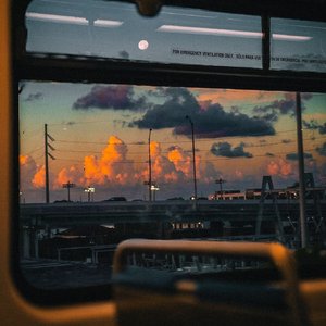 差一点抓到月亮