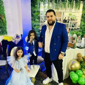 tzanca uraganul un tata bun