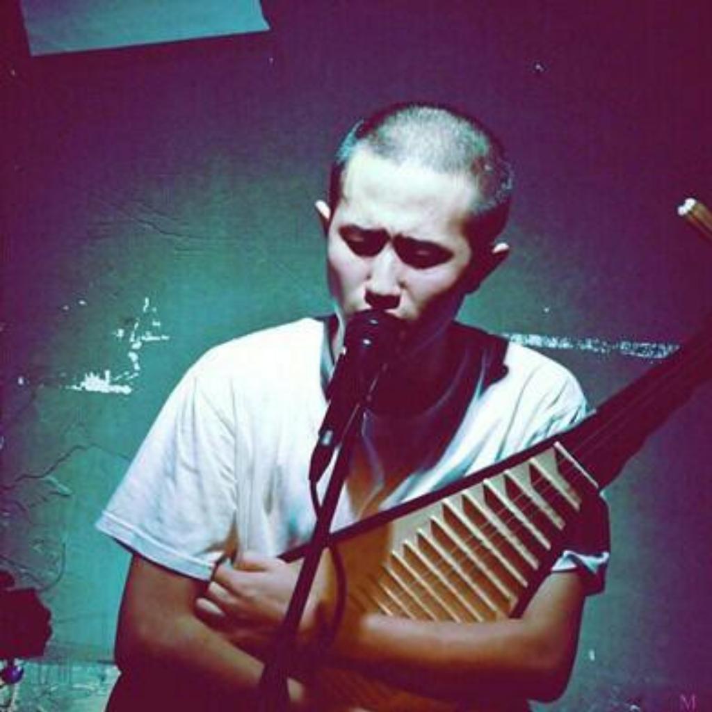 民谣 伤感 介绍: 没有忧伤又何必歌唱  (隐藏曲目:尧十三 咬之歌)