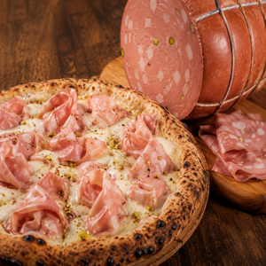 Pizza e Mortadella